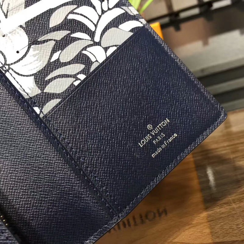Replica Louis Vuitton Brazza Wallet M30161 Taiga Leather For Sale