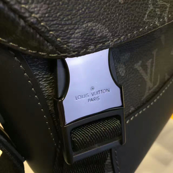 Louis Vuitton Pochette Sac Messenger PM Voyager pour Homme 2020 Nouveau LV  Pas Cher - Cdiscount Bagagerie - Maroquinerie
