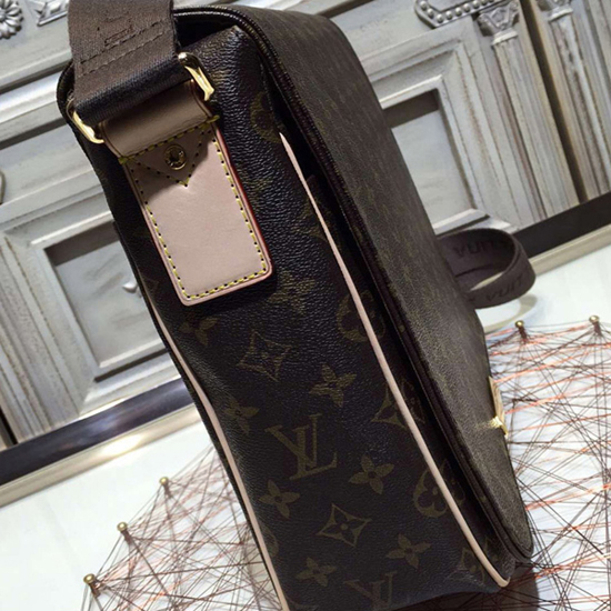 Louis Vuitton Monogram Canvas Valmy Pochette Messenger Bag