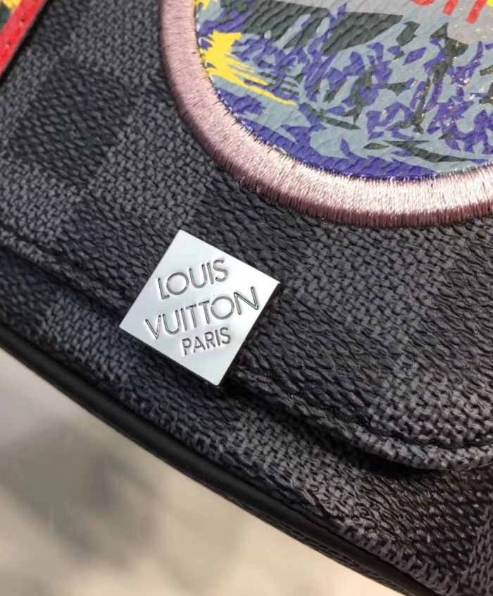 Réplica de la bolsa de mensajero Louis Vuitton District PM N40040 Negro  para la venta con precio barato en la tienda de bolsos falsos