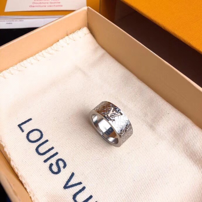 Réplica de Louis Vuitton LV Logo Ring Silver a la venta con precio barato  en la tienda de bolsos falsos