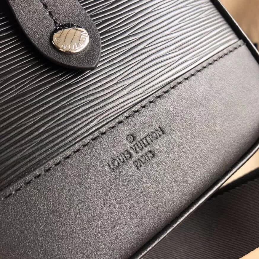 Réplica Louis Vuitton Bolso de mensajero para hombre en cuero Epi M53495  Negro a la venta con precio barato en la tienda de bolsos falsos
