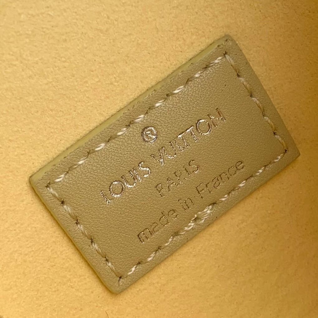 Réplique Louis Vuitton Monogram LV Pop Kirigami Collier Enveloppe Pochette  Sac M68613 Bleu À Vendre Avec Prix Pas Cher Au Magasin De Faux Sac