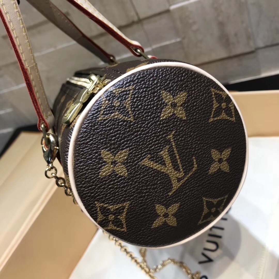 Réplique Louis Vuitton Round Drum Monogram Canvas Mini Bag avec chaîne à  vendre avec un prix bon marché au magasin de faux sacs
