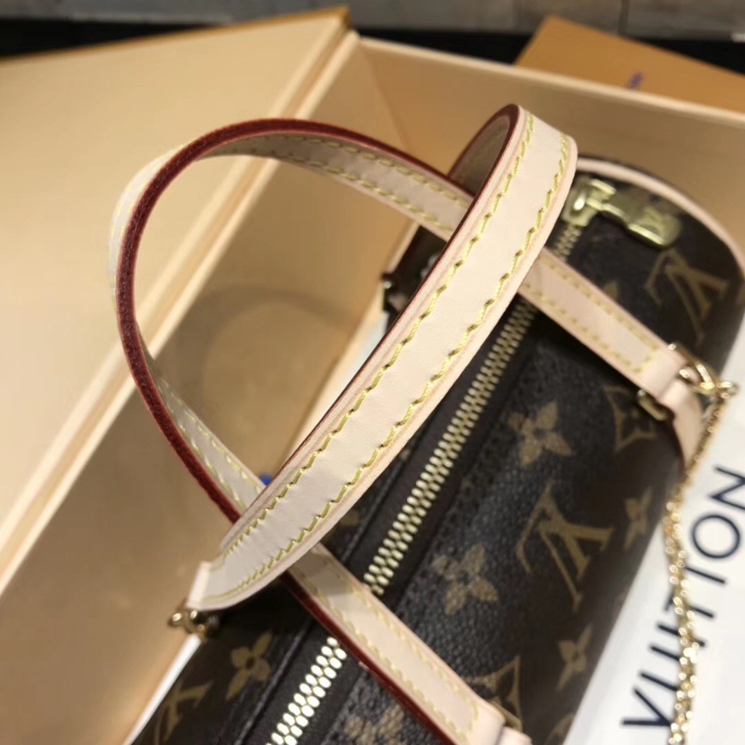 Réplique Louis Vuitton Round Drum Monogram Canvas Mini Bag avec chaîne à  vendre avec un prix bon marché au magasin de faux sacs