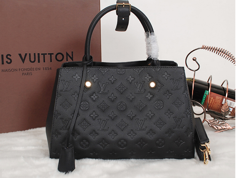 Replica Louis Vuitton Montaigne MM Bag In Black Leather M45499 BLV671