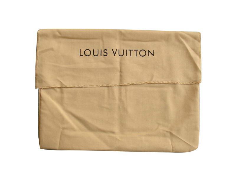 Louis Vuitton Cindy Sherman Camera Messenger Bag Patch Embellished Monogr  at 1stDibs  cindy sherman louis vuitton bag, louis vuitton cindy sherman  bag, louis vuitton messenger bag patches